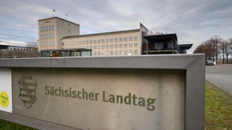 Kürzungen im Landeshalt: Theater und Orchester wollen gegen Kürzungen protestieren