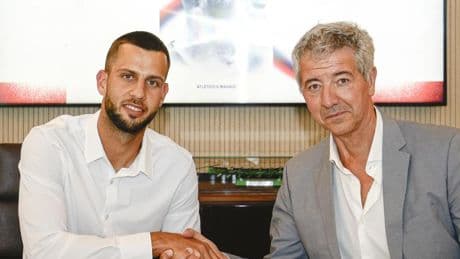 Oficial: Hancko firma con el Atlético hasta 2030 y se une al 'stage'