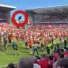 Schotse Supporter verwondt speler door stoel naar het veld te gooien: ‘Dit is onacceptabel’