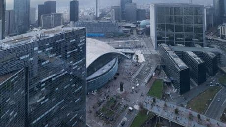 La Cour des comptes rappelle l’obsolescence du modèle économique du quartier de la Défense