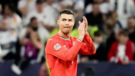 Cristiano Ronaldo (40) wijst aanbiedingen om te spelen op het WK voor clubs af