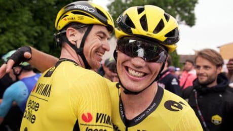 Nu wel raak voor Kooij, die Van Aert prijst na Giro-zege: 'Moet die man bedanken'