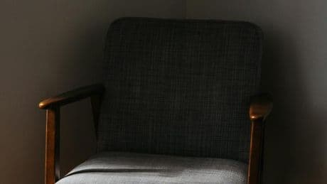 Therapieplatz: Weil er trans ist, muss er die Therapie abbrechen