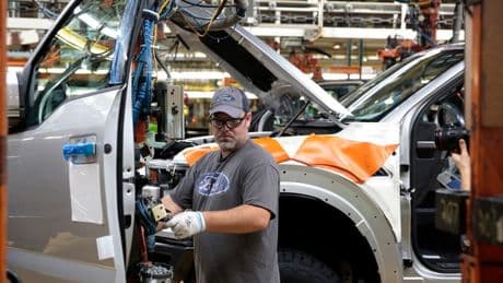 Les créations d'emplois baissent fortement et le chômage remonte aux Etats-Unis