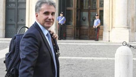 "Ricci deve chiarire su Affidopoli. La sua è una fuga reiterata"