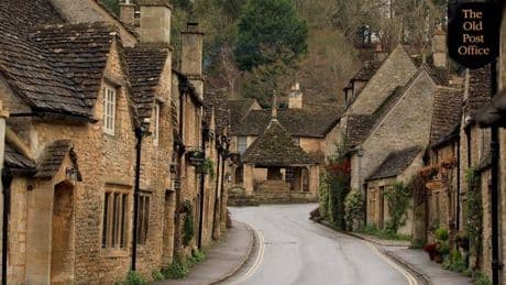 UK's 'prettiest' village is even more stunning during autumn