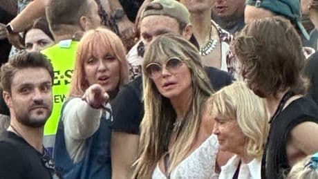Zum 20-jährigen Jubiläum - Tokio Hotel schickt Fans durch den Monsun
