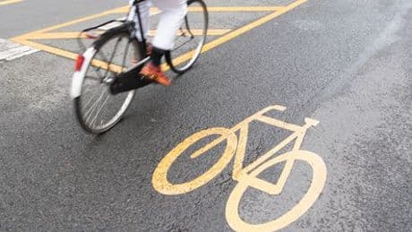 Berlin: Gericht spricht Taxi-Gast nach Tod von Radfahrer frei