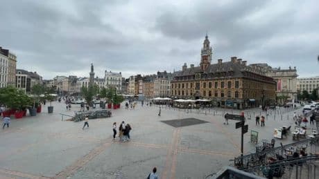 Lille: la mairie lance une concertation sur la piétonnisation de la Grand'Place