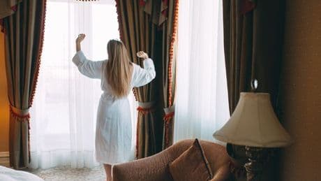 Woman told to 'run' from 'cursed' Airbnb after people notice spooky detail