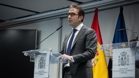 Cuerpo eleva al Consejo de Ministros la opa del BBVA y el Sabadell y el Gobierno decidirá si endurece las condiciones