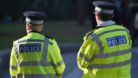 Großbritannien: Polizei nimmt acht Terrorverdächtige fest