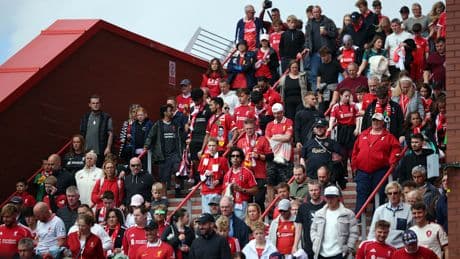 Kurz vor Testspiel - Liverpool-Stadion plötzlich evakuiert!