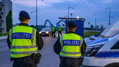 Einreise-Irrsinn um 3 Somalier: Bundespolizei und Pro Asyl liefern sich Schlammschlacht
