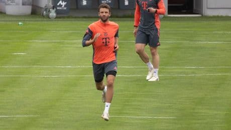 27 Tage nach Vancouver-Wechsel - Müller mit Bart zurück bei Bayern!
