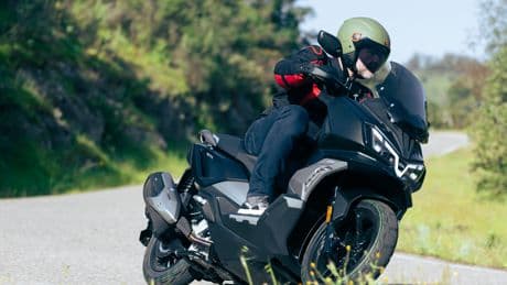 Nos vamos a Sierra Morena a probar el ADX 300 de Sym