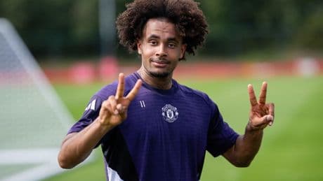 Manchester United make Joshua Zirkzee transfer decision amid Napoli interest