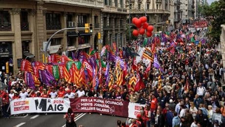 En directo  Los sindicatos salen a la calle este 1 de mayo por la reducción de la jornada laboral