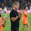 Bondscoach Andries Jonker bijt op tong na EK-exit: ‘Verstandig om niks over de KNVB te zeggen’