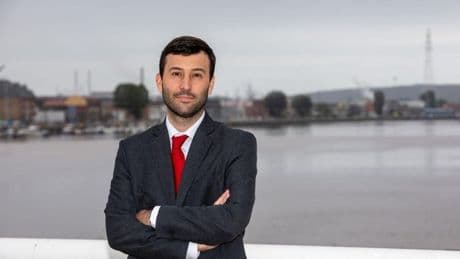 La industria electrointensiva urge medidas efectivas que reduzcan su factura eléctrica