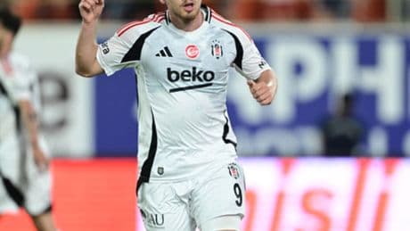 Semih Kılıçsoy resmen Cagliari'de