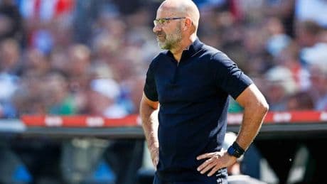 PSV-trainer Peter Bosz verklaart uithaal richting spelers na ijzersterke comeback tegen Feyenoord: ’Verschrikkelijk’