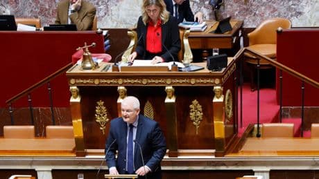 L’appel de 600 psys contre l’euthanasie : « Comment peut-on prétendre prévenir le suicide tout en légitimant la mort provoquée ? »