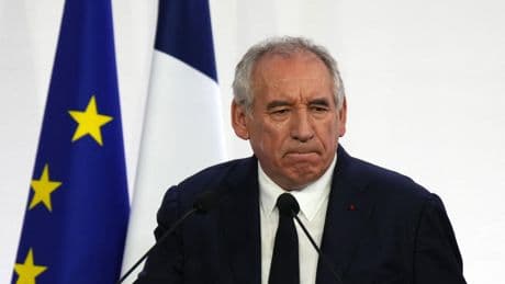 Vote de confiance : François Bayrou vers une première historique