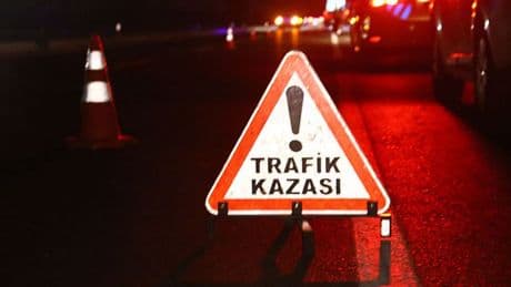 Şanlıurfa'da iki otomobilin çarpıştığı kazada 8 kişi yaralandı