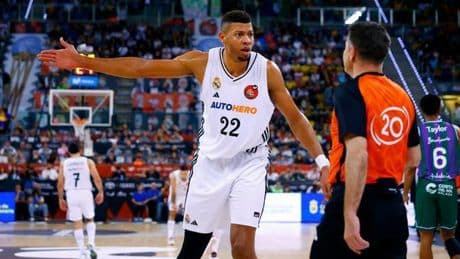 Edy Tavares, mejor defensor de la Liga Endesa por quinto año consecutivo