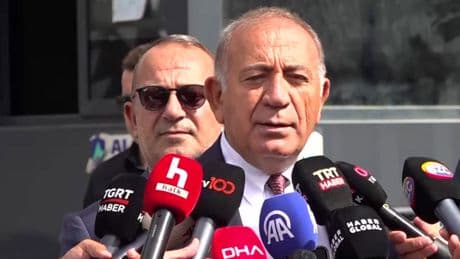 Gürsel Tekin'den açıklamalar: İşimizi engelleyen arkadaşlarımı üzerim