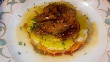 El modesto local con una magnífica cocina y una carta de garantías