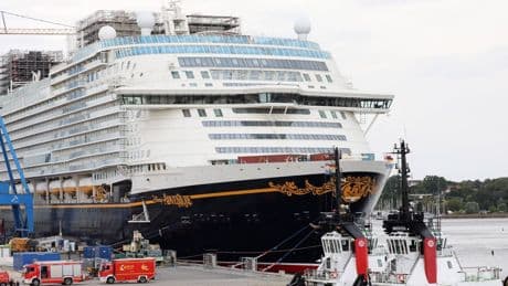 Bremerhaven: Ankunft Kreuzfahrtschiff "Disney Adventure" verzögert sich
