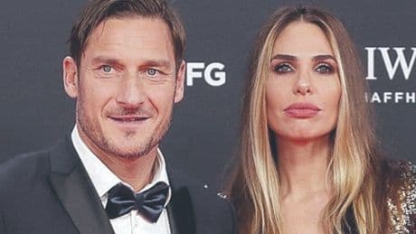 Totti-Blasi, respinta la richiesta della conduttrice tv. «Indosseranno a turno i Rolex contesi». La decisione del tribunale