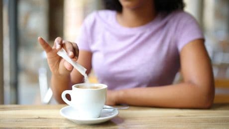 El truco de la gastroenteróloga Karen Alarcón para hacer café sin que suba el colesterol
