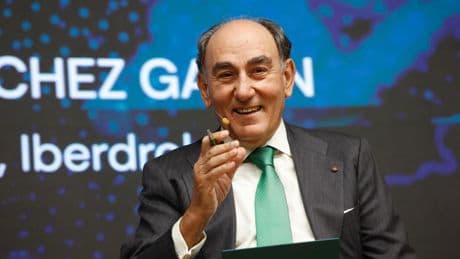 Galán (Iberdrola): "Invertiremos en redes eléctricas, pero debe haber certidumbre, sin 'cap' a la inversión y sin retroactividad"