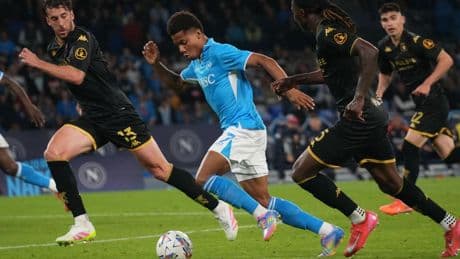 Si riapre la corsa scudetto. La doppia rimonta del Genoa frena il Napoli. L’Inter è solo a un punto