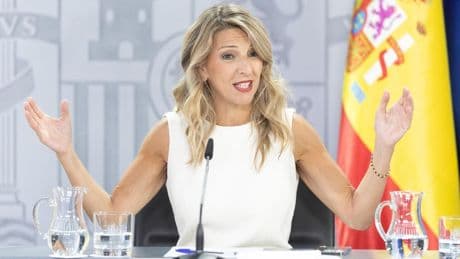 Yolanda Díaz arranca 1.500M a Montero para financiar los permisos por hijo tras dos años de atasco con Hacienda