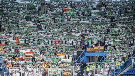 El independentismo celebra como propio el ascenso de Elche y Levante y presume de una liga más catalana que española