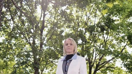 Yasmine Tellal, travailleuse agricole en lutte contre l’exploitation