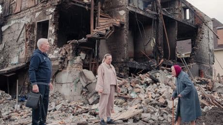Guerre en Ukraine, jour 1190 : 296 drones interceptés par la Russie, Zelensky à Berlin