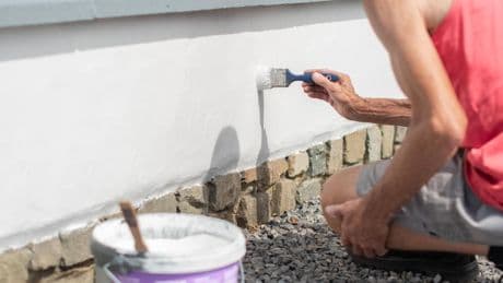 Reparaturen am Eigenheim: Was Immobilienbesitzer jetzt erledigen sollten