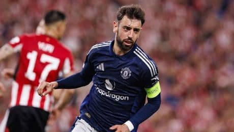 Bruno Fernandes 'offered mega Saudi contract' as Man Utd clear up release clause rumour