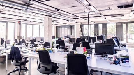 Streit um Arbeitszeit: Ist noch jemand da?