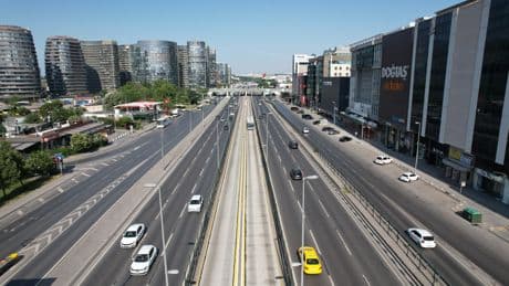 Kurban Bayramı'nın ilk gününde yollar boş kaldı