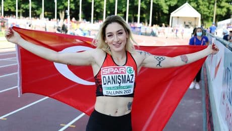 Dünya Atletizm Şampiyonası'nda 4. gün tamamlandı: Üç adım atlama elemelerinde Tuğba Danışmaz finalde