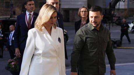 La diplomazia delle first lady: Olena Zelenska scrive a Melania Trump
