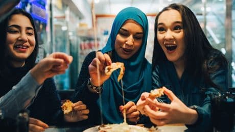 Ernährungsforscher Uwe Knop: Mehr als Halal und Koscher – Was Religion mit Ihrem Essen zu tun hat