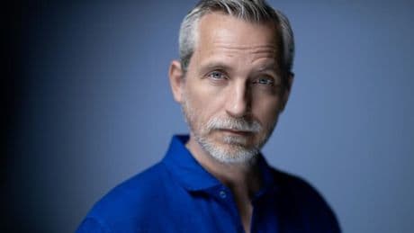 "Une énorme aventure cinématographique": le producteur de "Monte Cristo" va adapter "Les guerriers de l'hiver" d'Olivier Norek