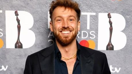 Sam Thompson dating Love Island star as Zara McDermott confirms Louis Tomlinson romance